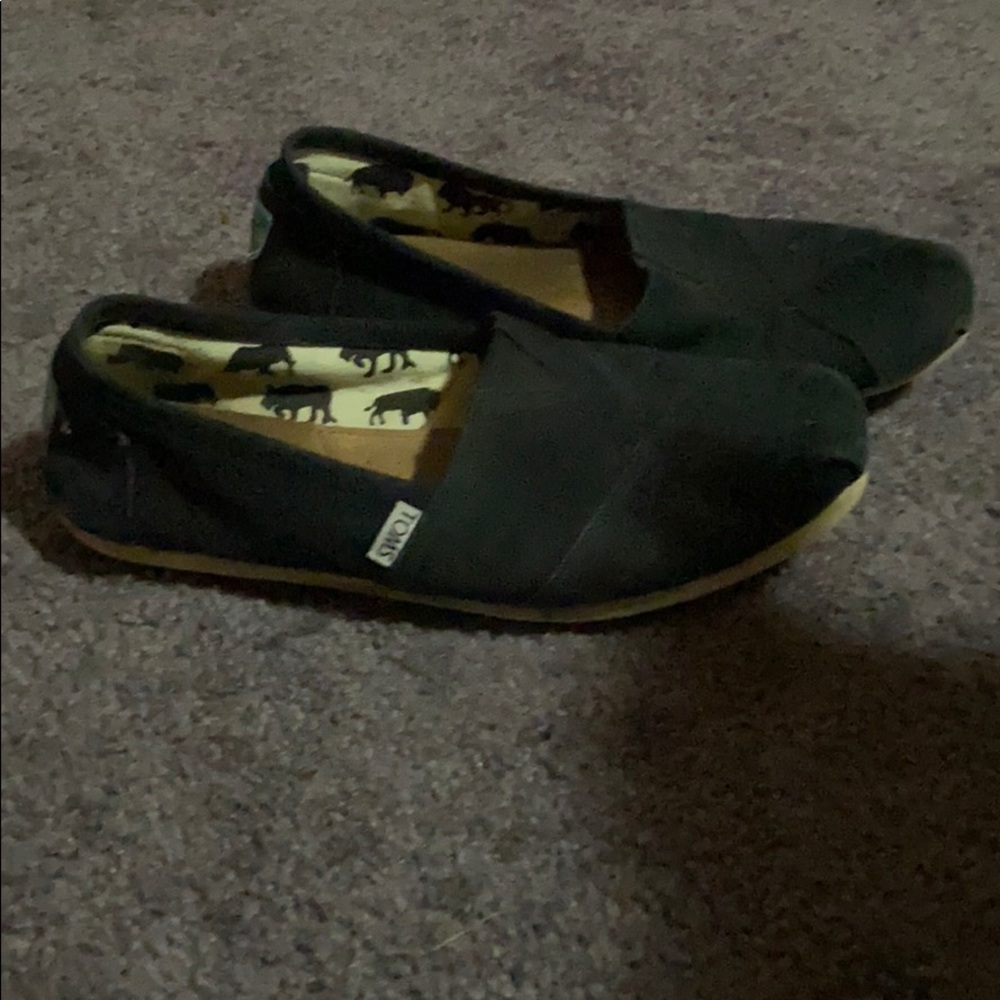 Toms